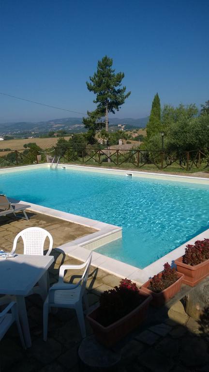 La Collina Di Pilonico Guest House Perugia Bagian luar foto
